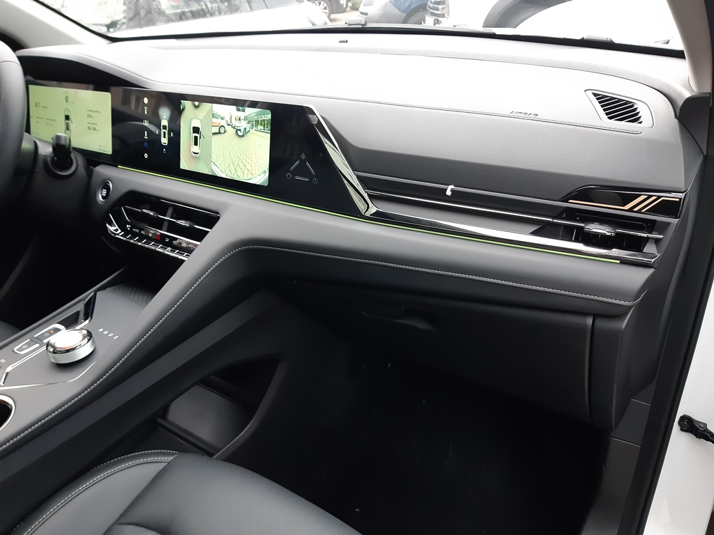 JAC JS8 PRO 1.5 175KM 2WD 7AT 7OS. 2025