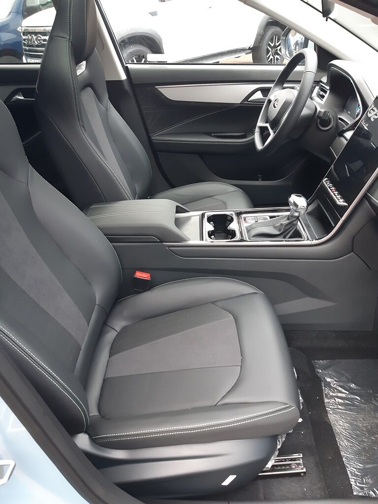 JAC JS7 PLUS 1.5 136KM 2WD CVT 2025