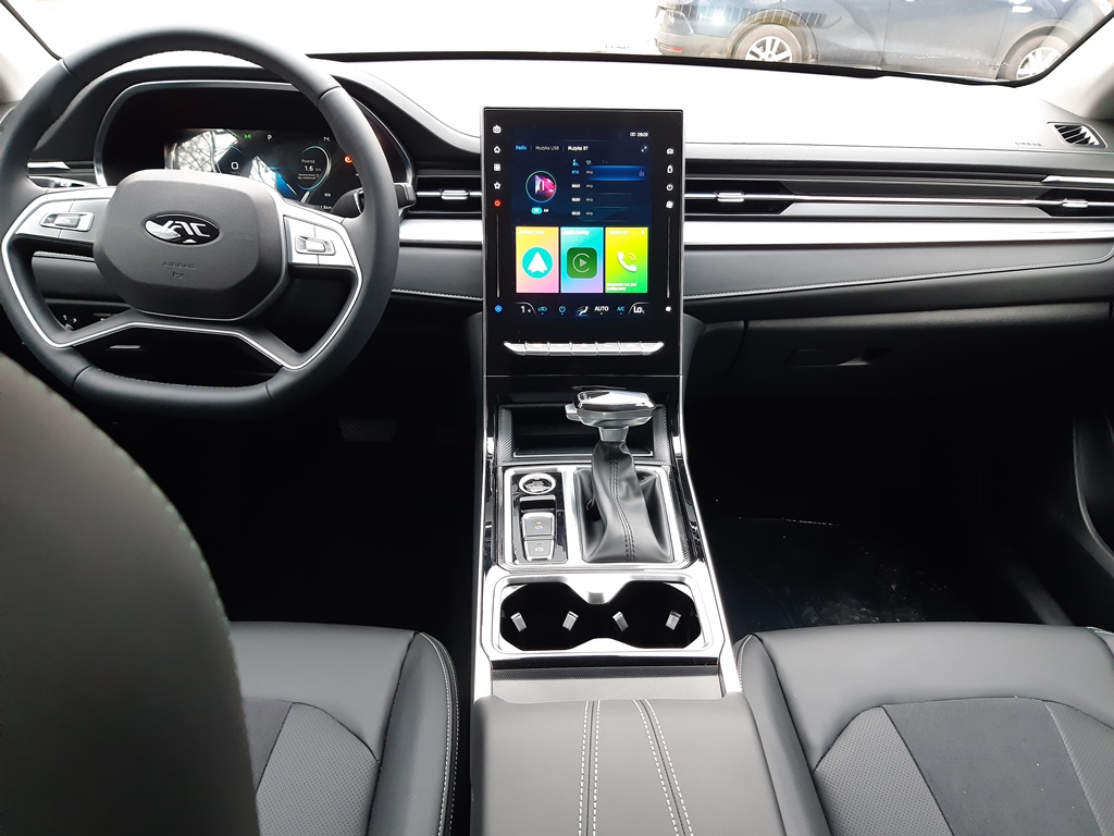 JAC JS7 PLUS 1.5 136KM 2WD CVT 2025