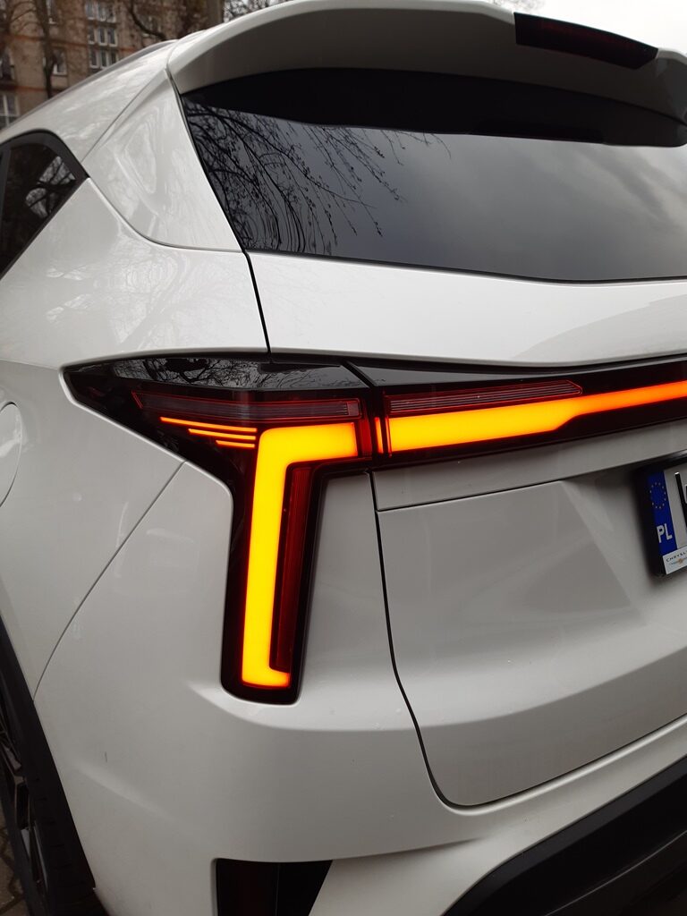 JAC JS8 PRO 1.5 175KM 2WD 7AT 7OS. 2025