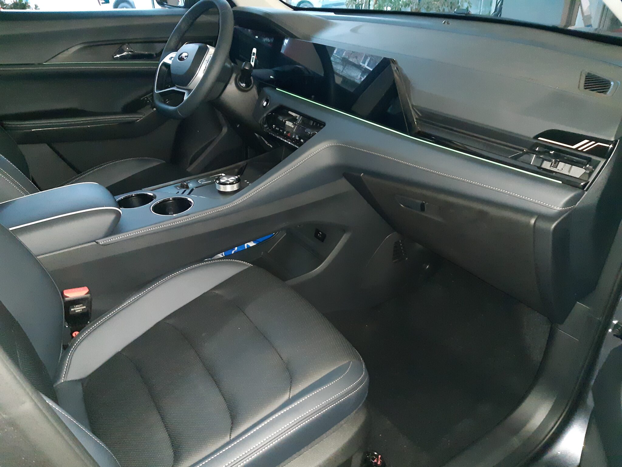 JAC JS8 PRO 1.5 175KM 2WD 7AT 7OS. 2025