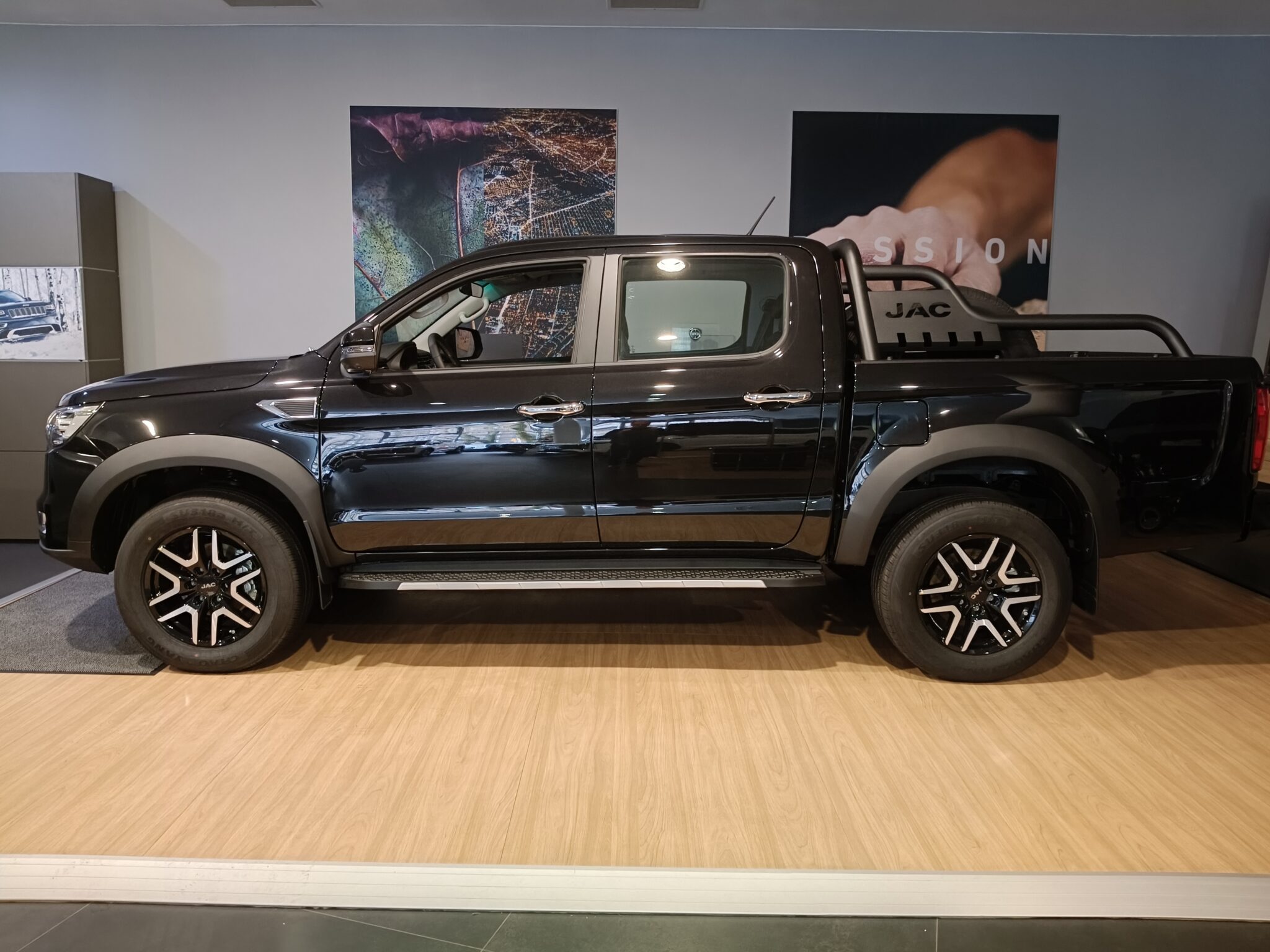 JAC T8 PRO 2.0D 136KM 4WD 6MT 2025