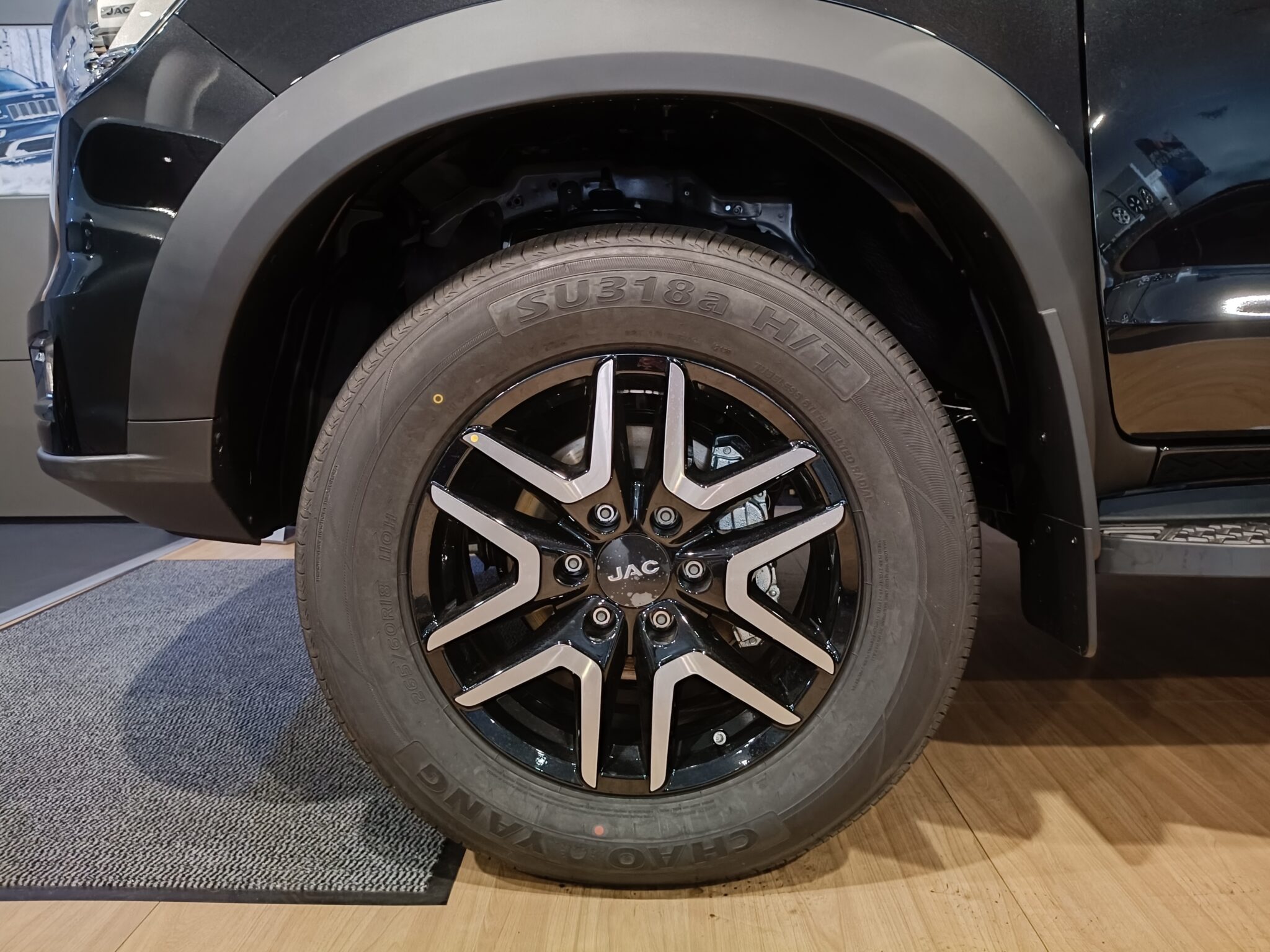 JAC T8 PRO 2.0D 136KM 4WD 6MT 2025