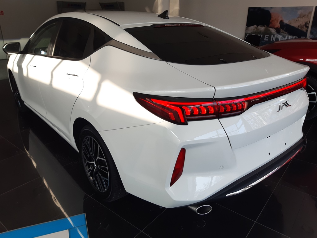 JAC J7 PLUS 1.5 136KM 2WD CVT 2025