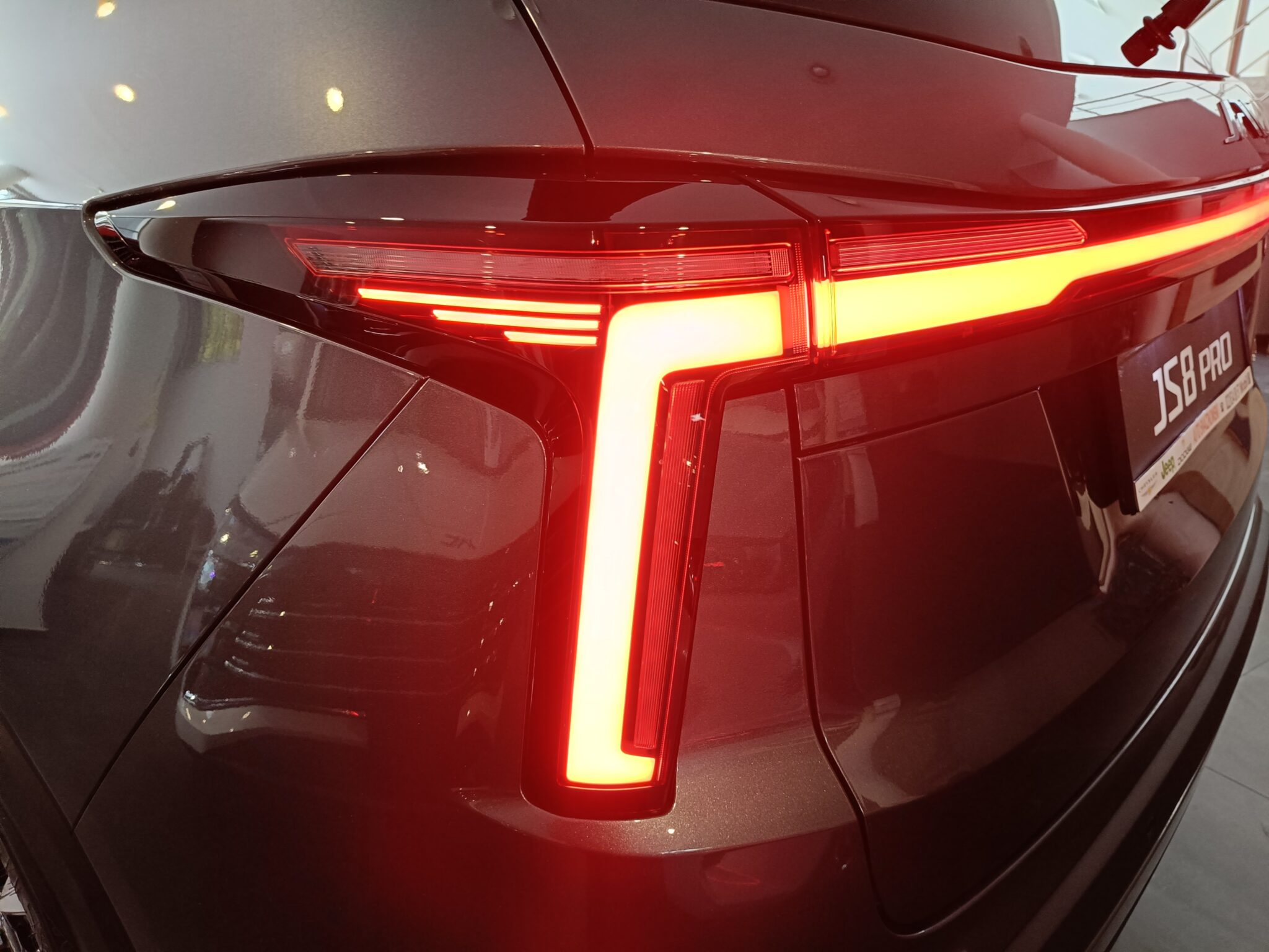 JAC JS8 PRO 1.5 175KM 2WD 7AT 7OS. 2025