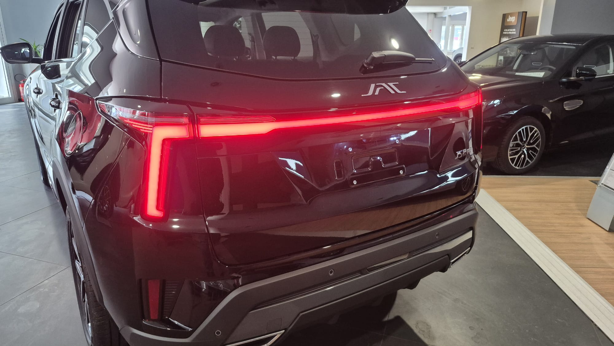 JAC JS8 PRO 1.5 175KM 2WD 7AT 7OS. 2025