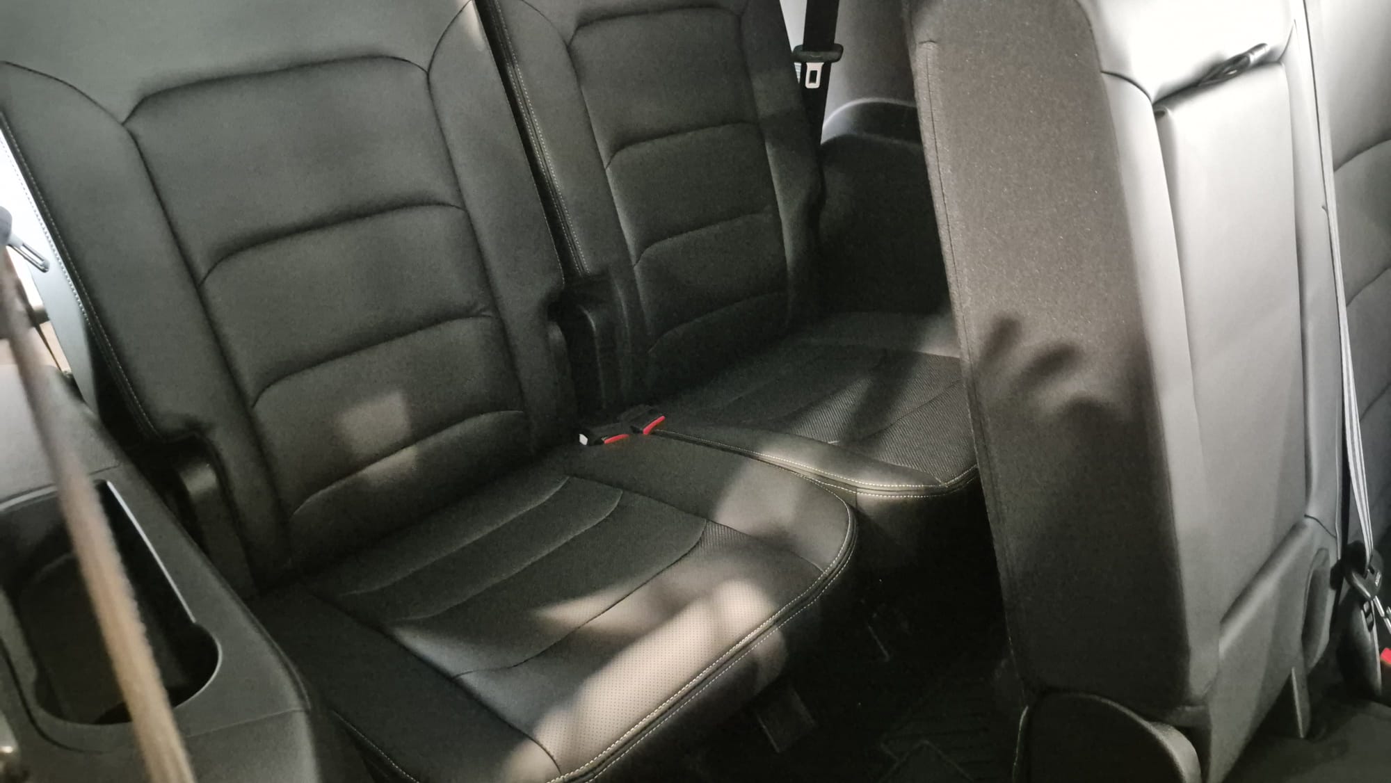 JAC JS8 PRO 1.5 175KM 2WD 7AT 7OS. 2025