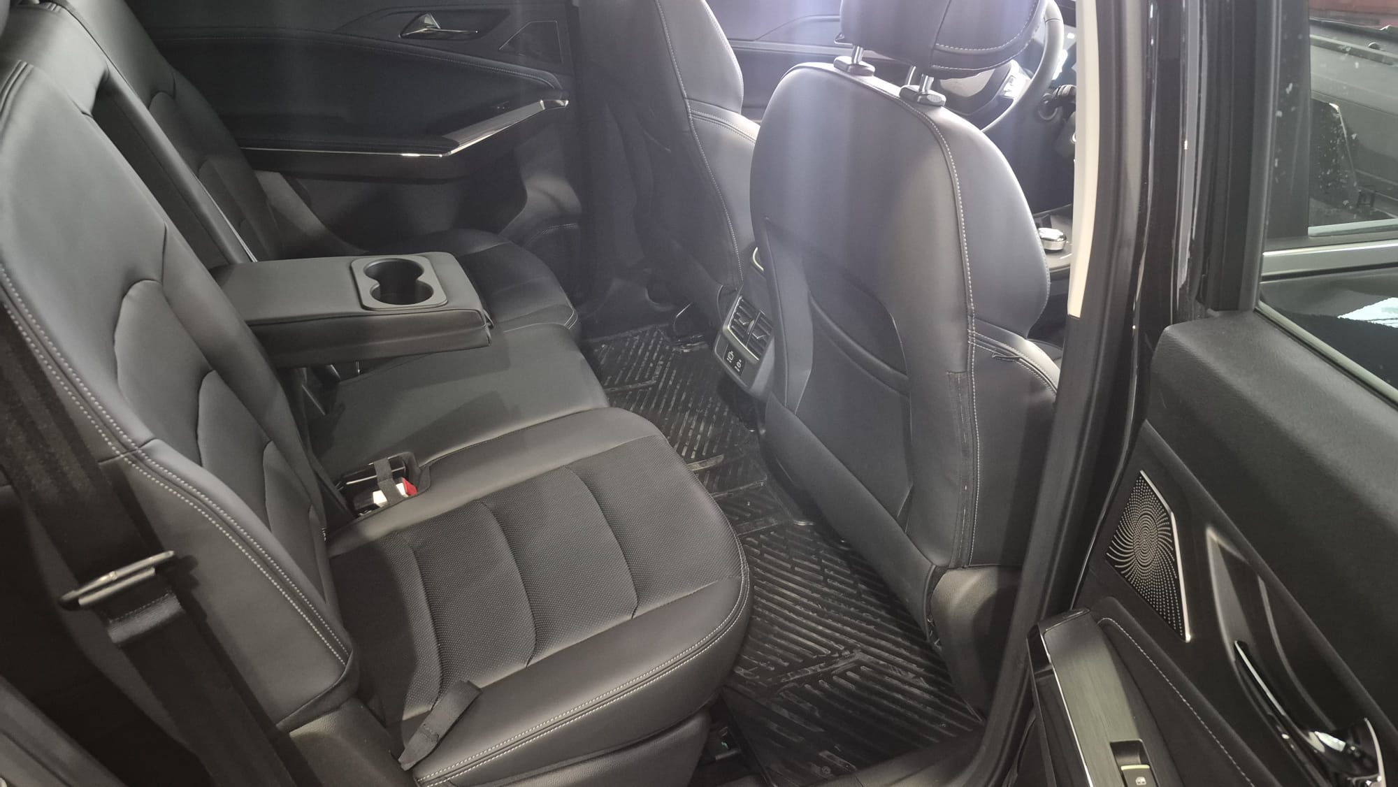 JAC JS8 PRO 1.5 175KM 2WD 7AT 7OS. 2025