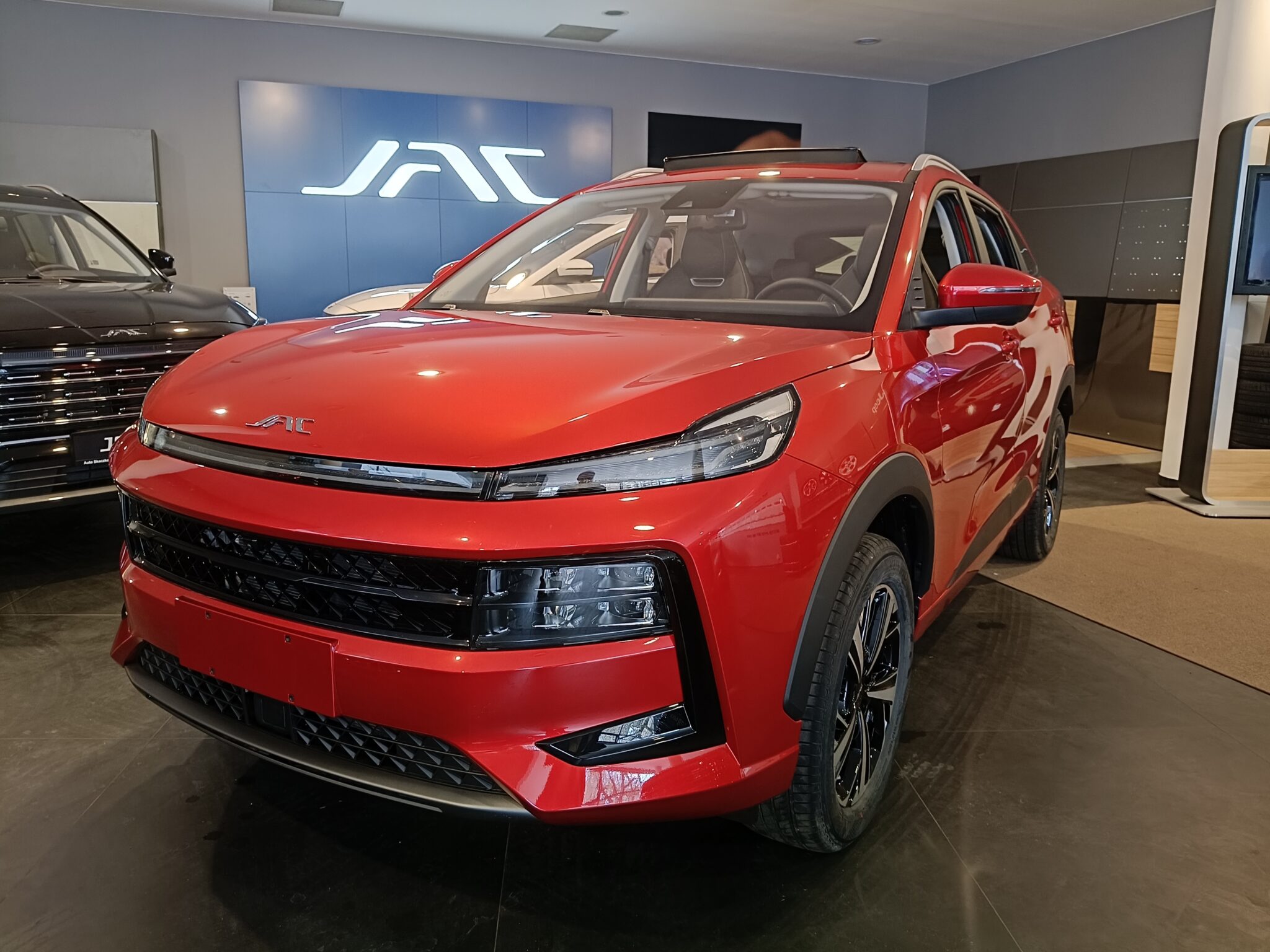 JAC JS6 1.5 174KM 2WD 7AT 2026