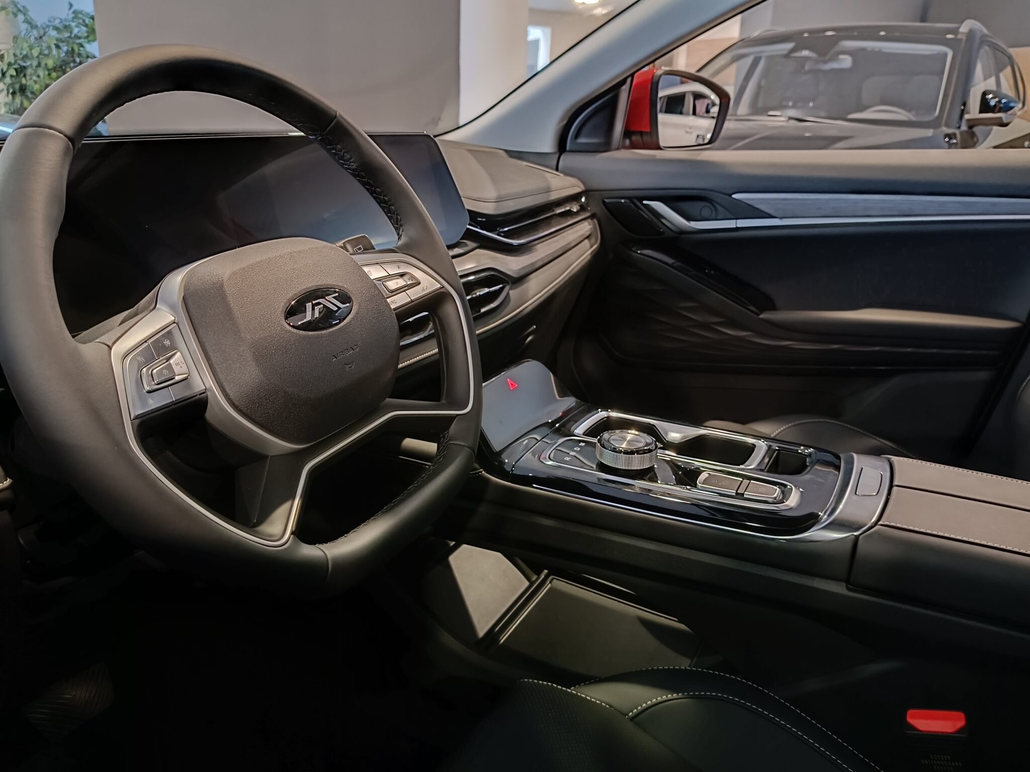 JAC JS6 1.5 174KM 2WD 7AT 2026