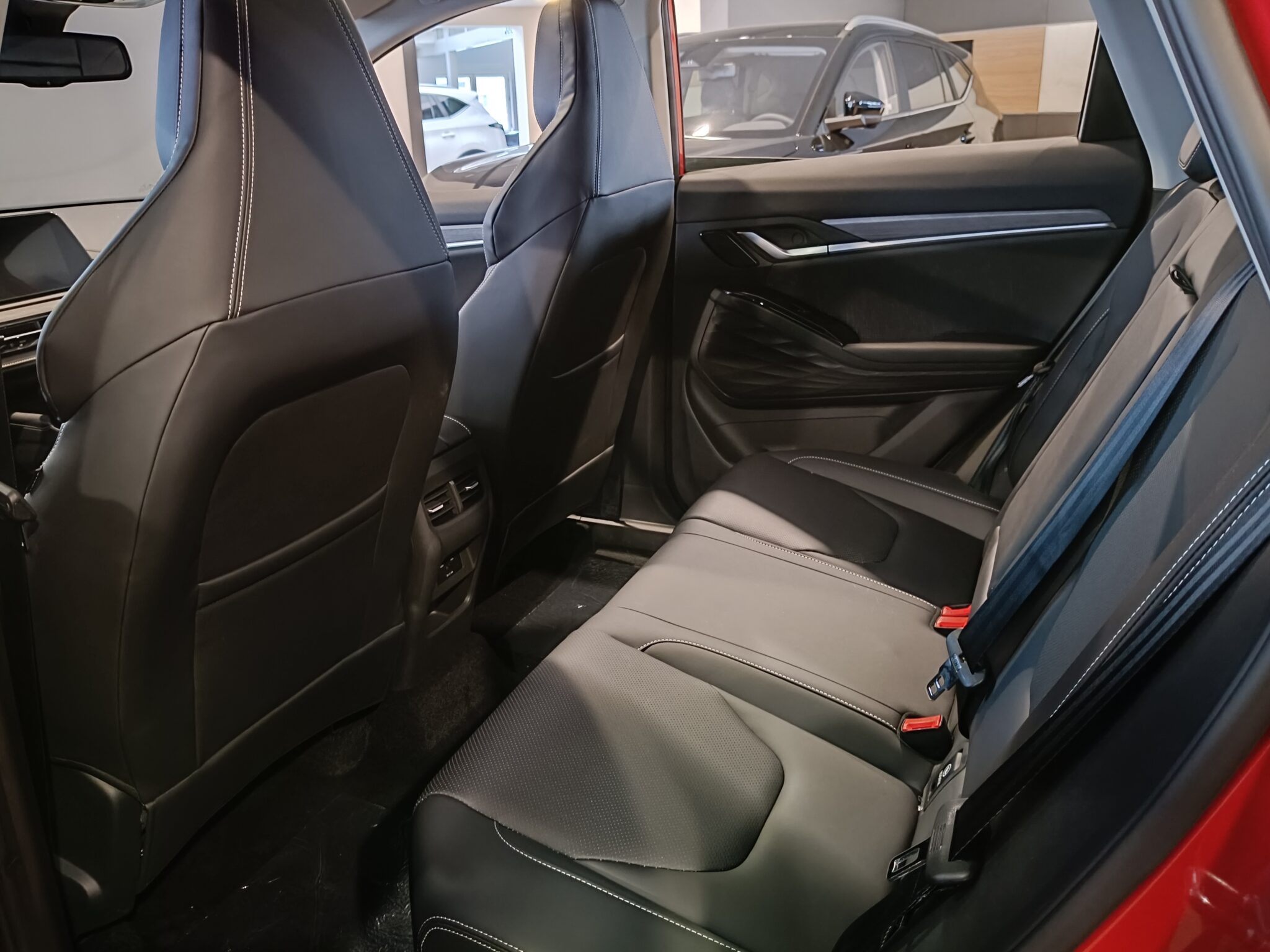 JAC JS6 1.5 174KM 2WD 7AT 2026