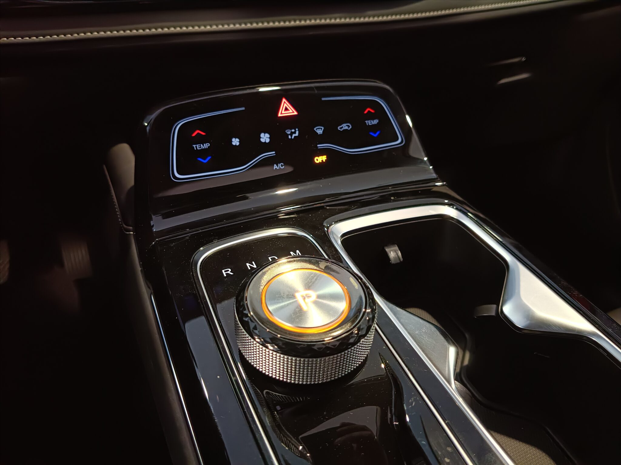 JAC JS6 1.5 174KM 2WD 7AT 2026