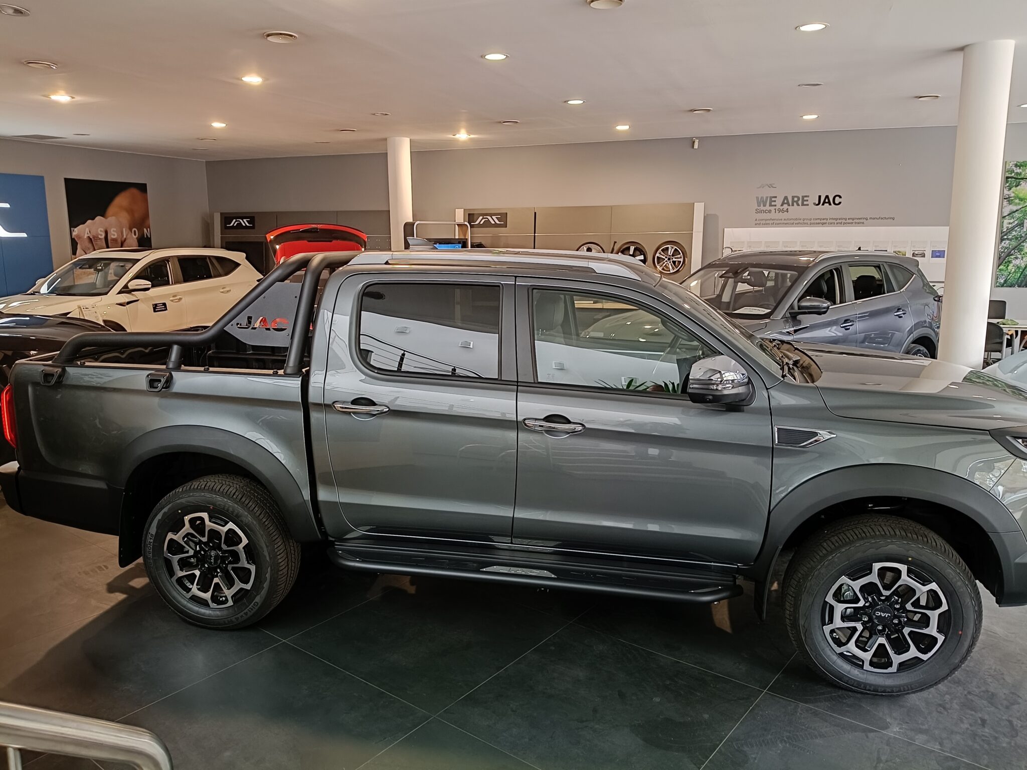 JAC T9  2.0D 163KM 4WD 8AT 2026