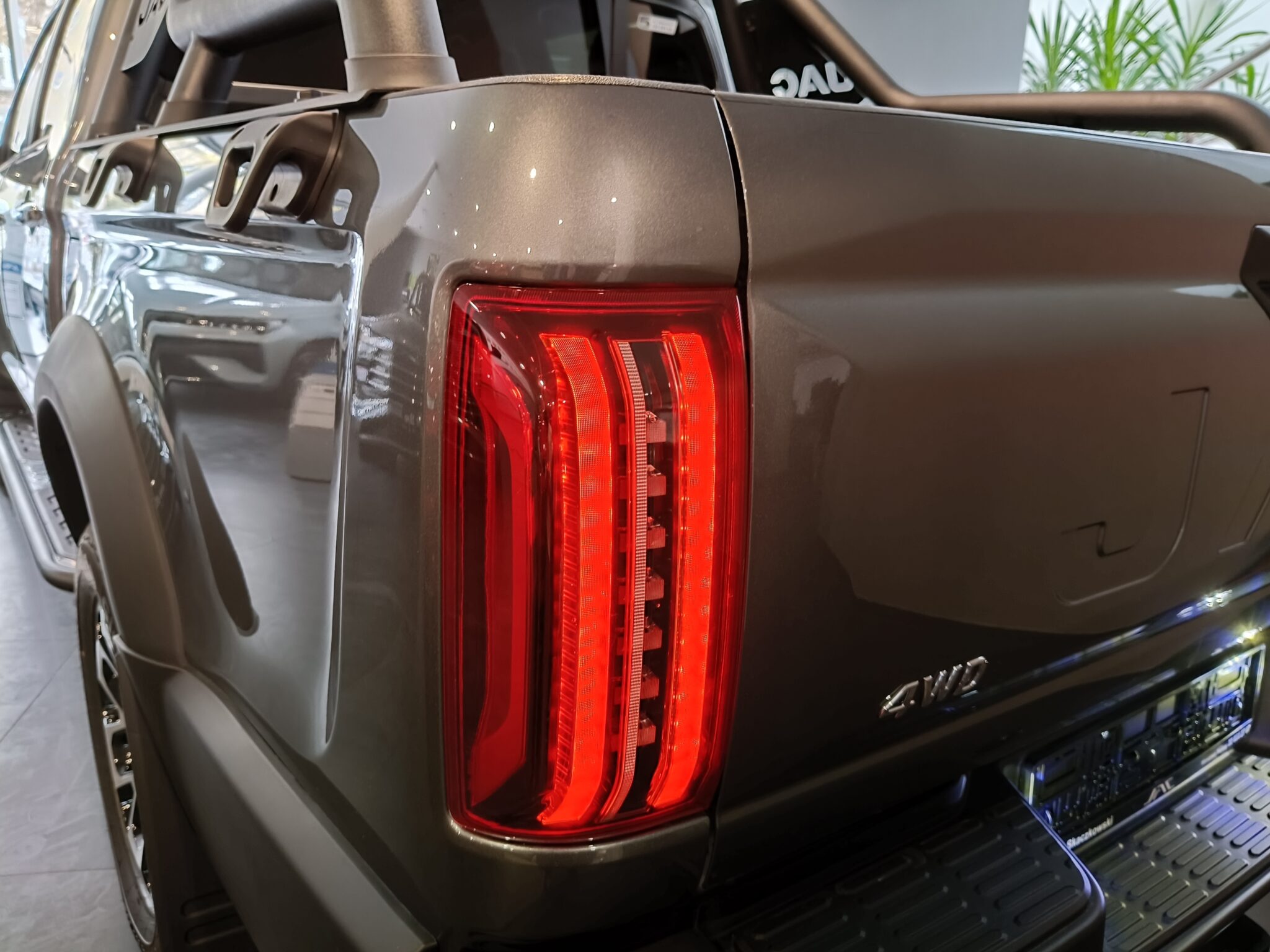 JAC T9  2.0D 163KM 4WD 8AT 2026