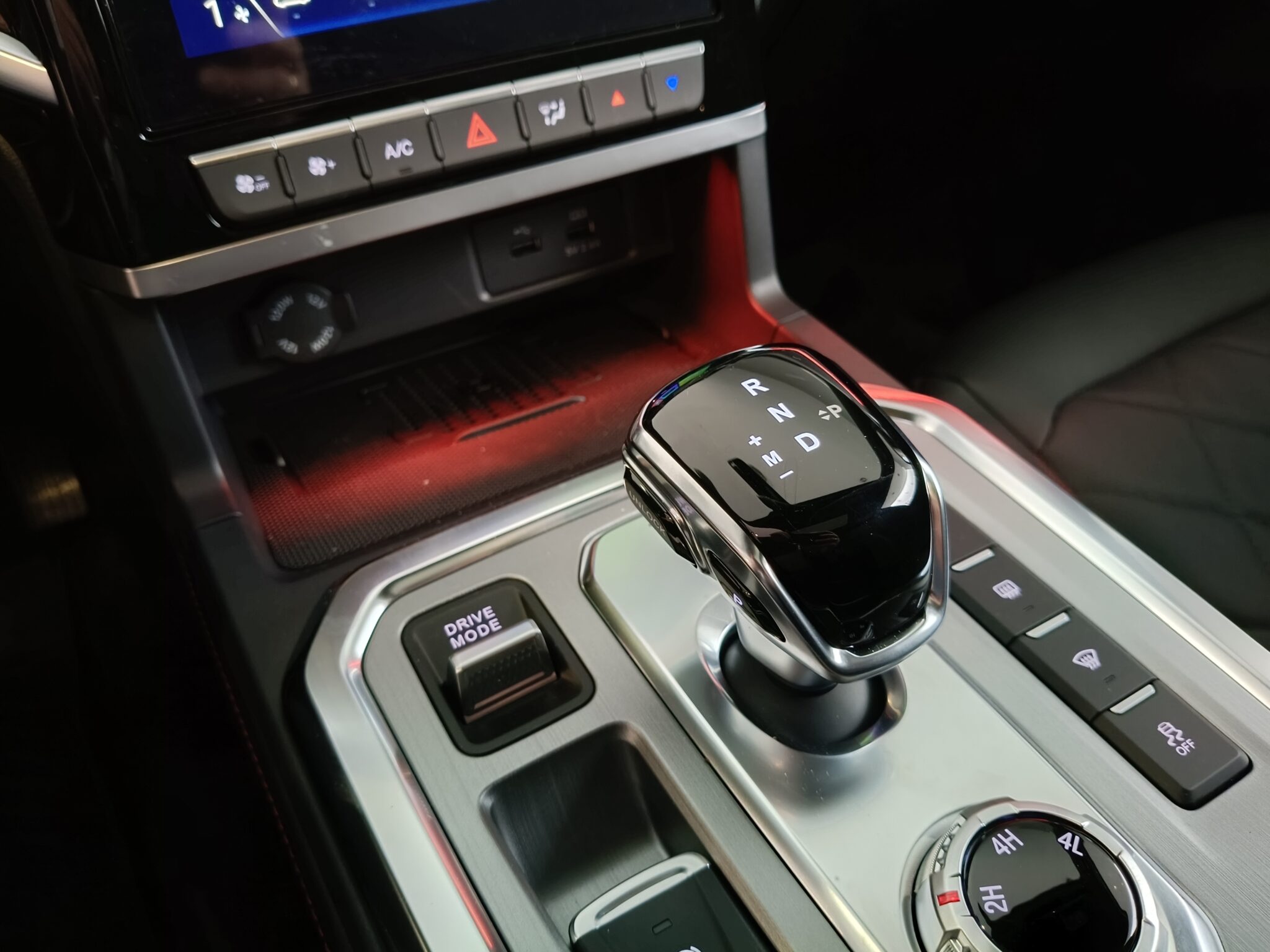 JAC T9  2.0D 163KM 4WD 8AT 2026