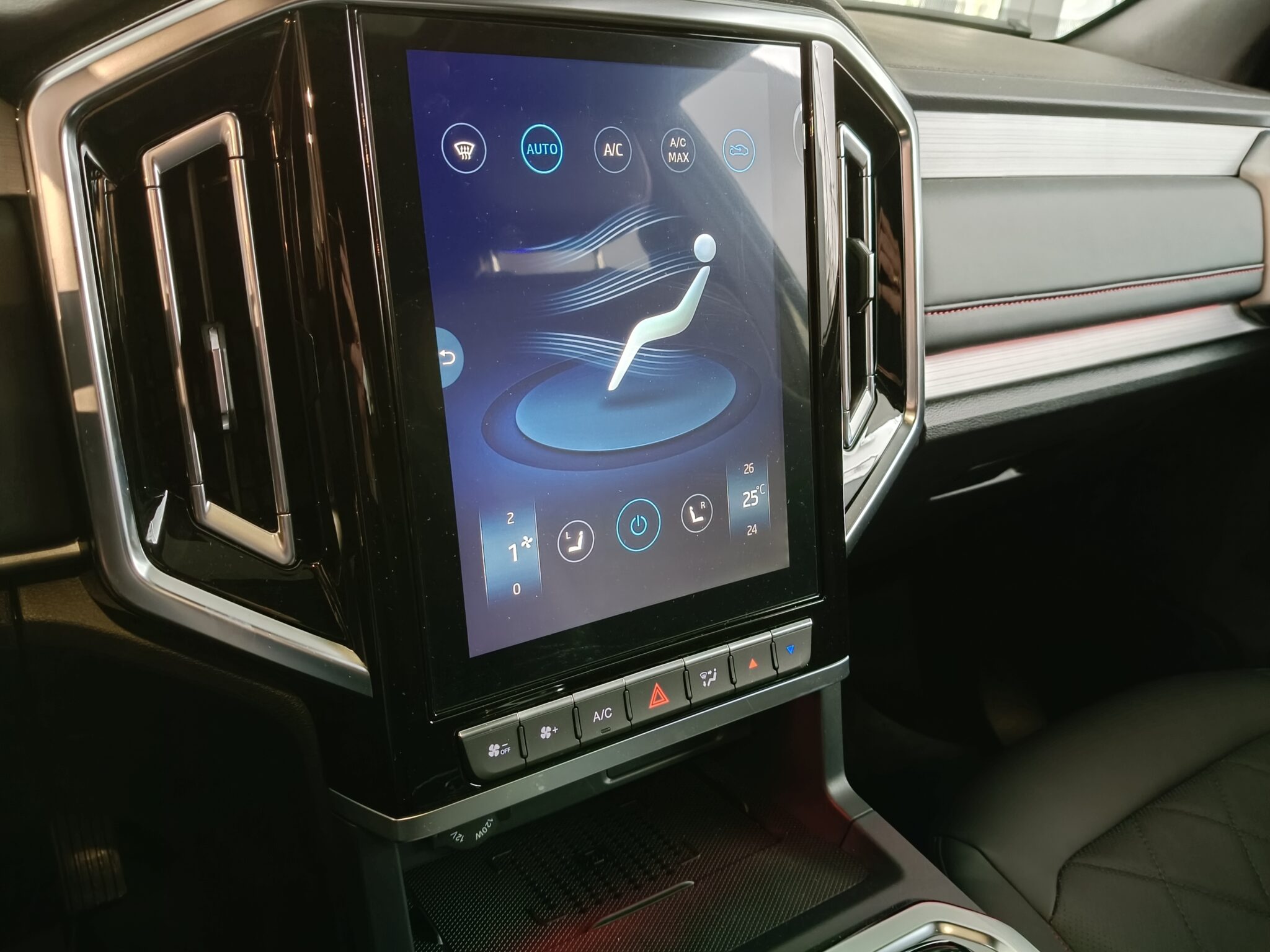 JAC T9  2.0D 163KM 4WD 8AT 2026