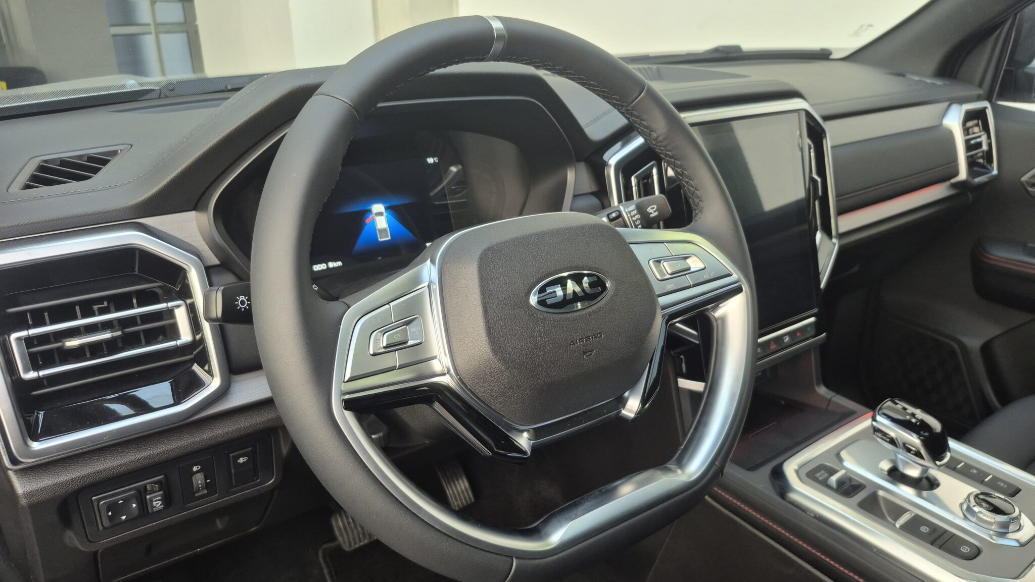 JAC T9 2.0D 163KM 4WD 8AT 2026