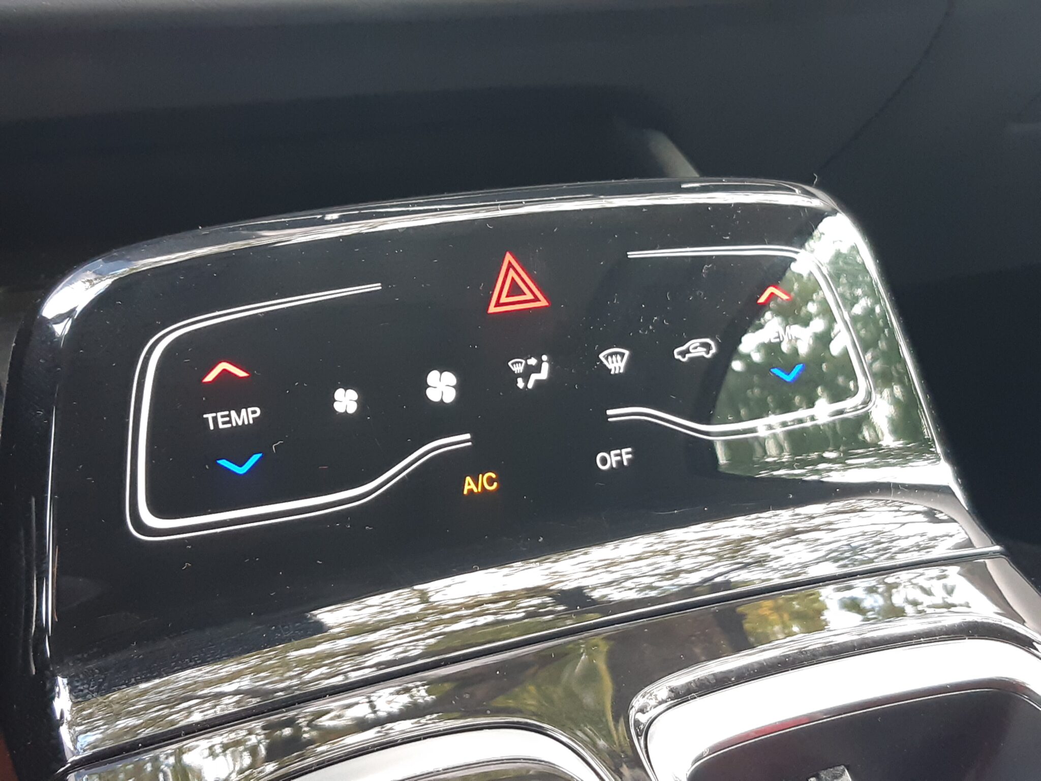 JAC JS6 1.5 174KM 2WD 6AT 2026 DEMO