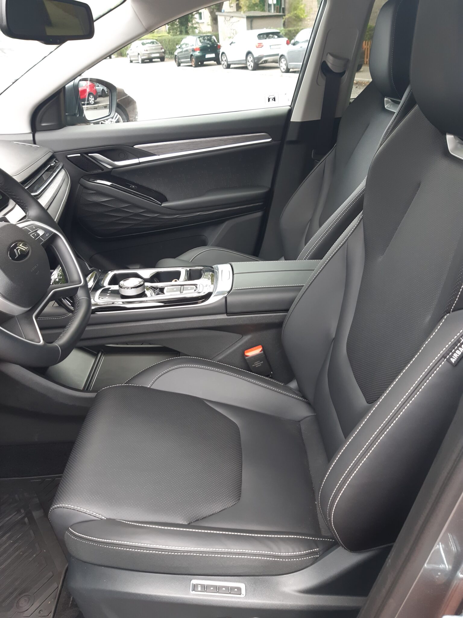 JAC JS6 1.5 174KM 2WD 6AT 2026 DEMO