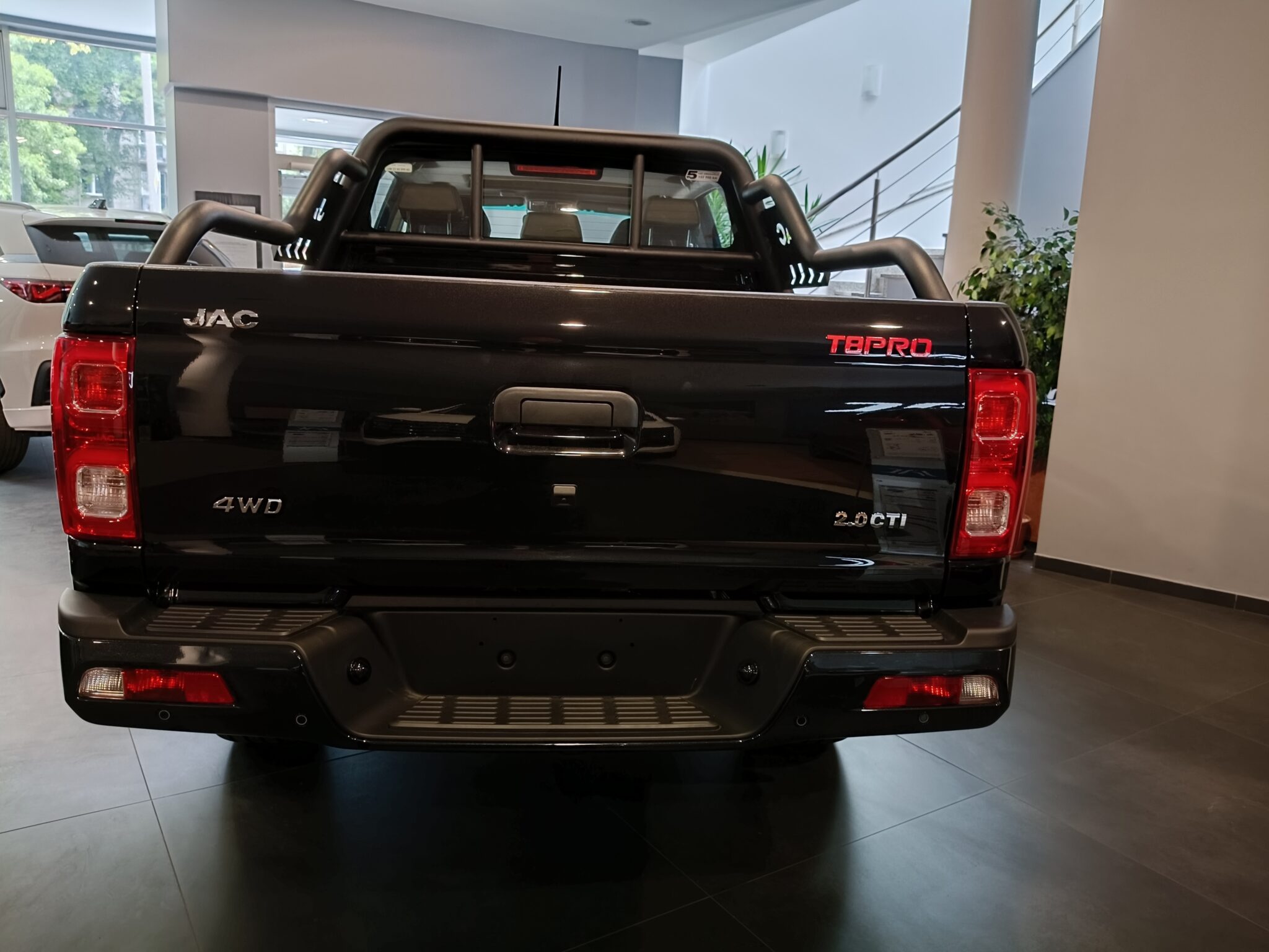 JAC T8 PRO 2.0D 136KM 4WD 6MT 2026